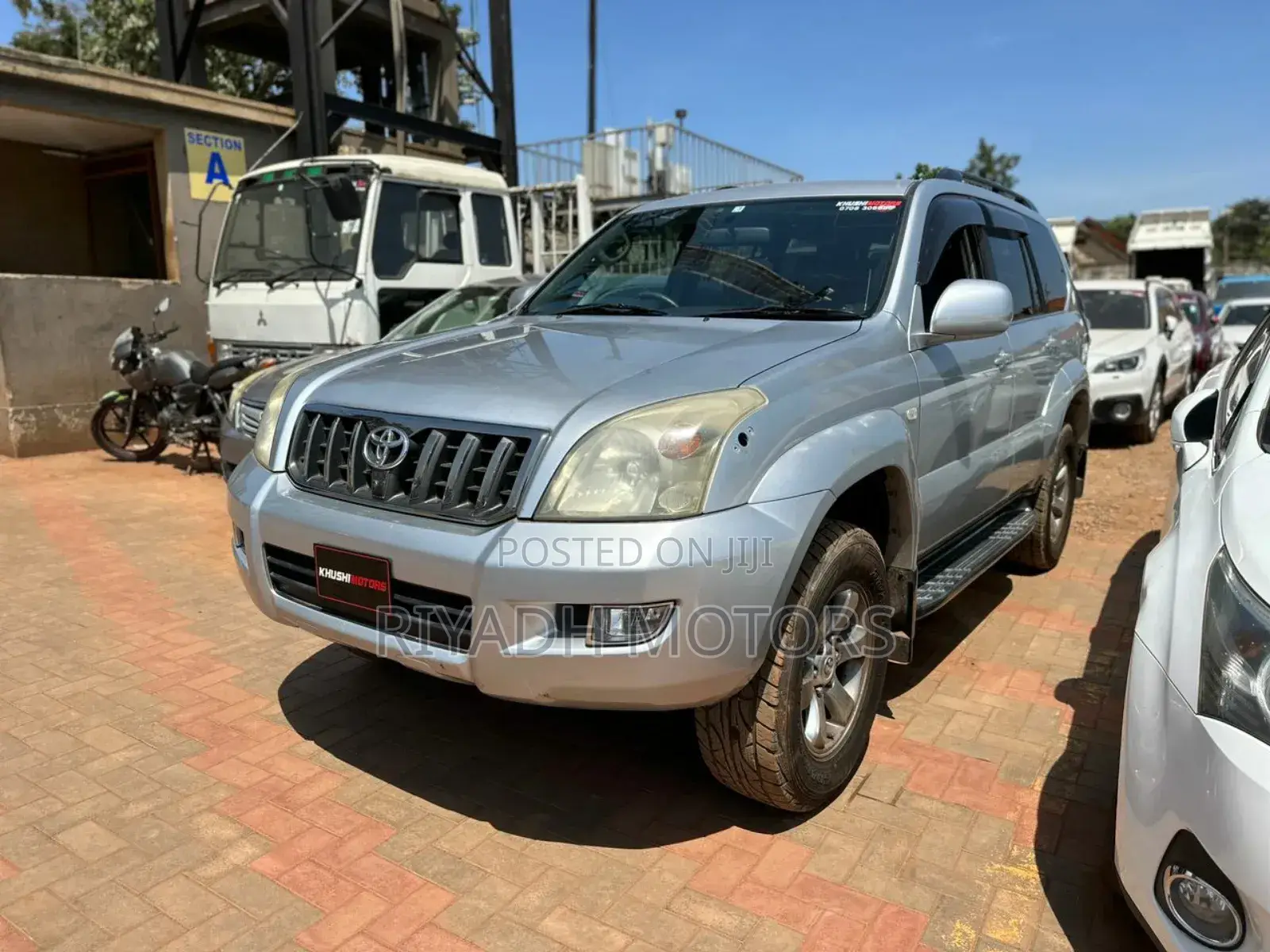 Toyota Land Cruiser Prado 2.7 i 2010 Silver