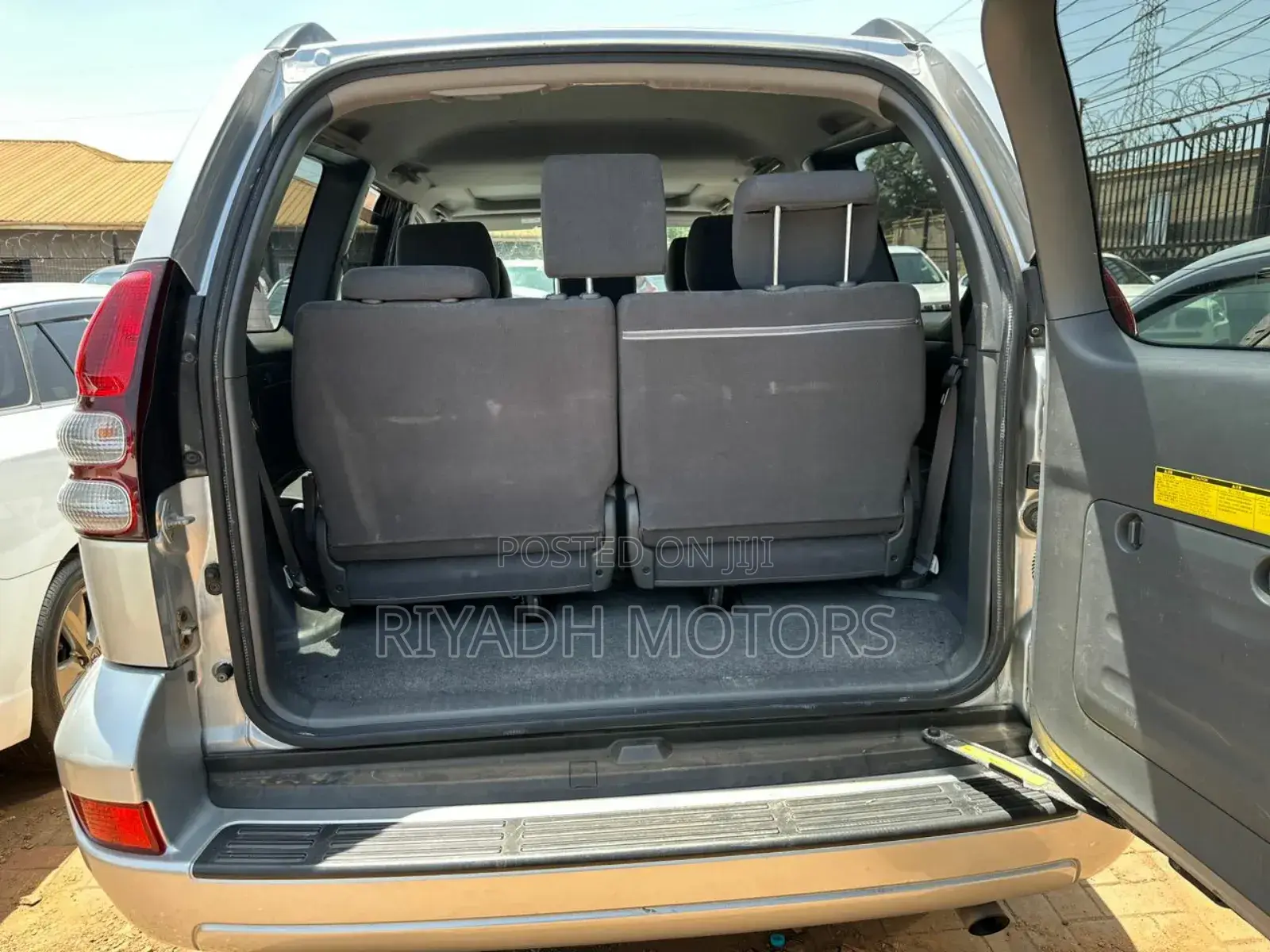 Toyota Land Cruiser Prado 2.7 i 2010 Silver