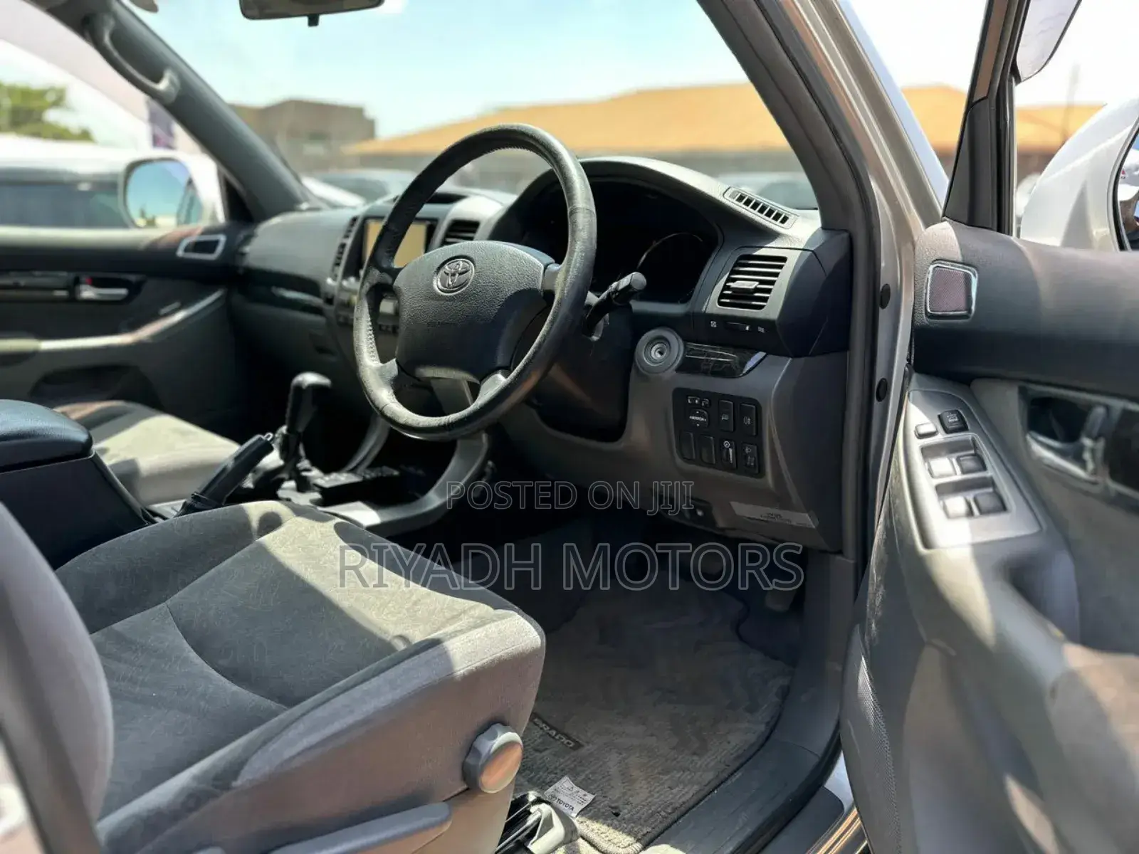 Toyota Land Cruiser Prado 2.7 i 2010 Silver