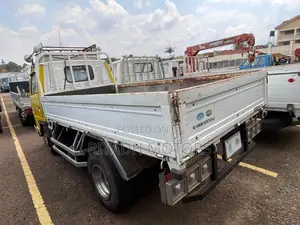 Isuzu Short Big Tyres