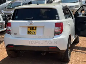 Toyota IST 2008 White