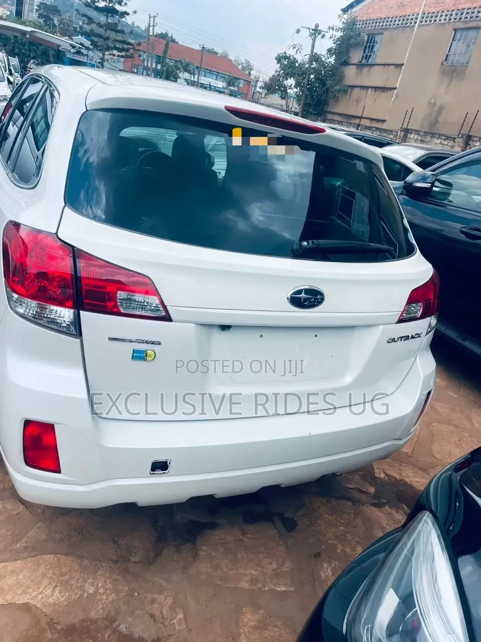 Subaru Outback 2.5i Premium CVT 2012 White