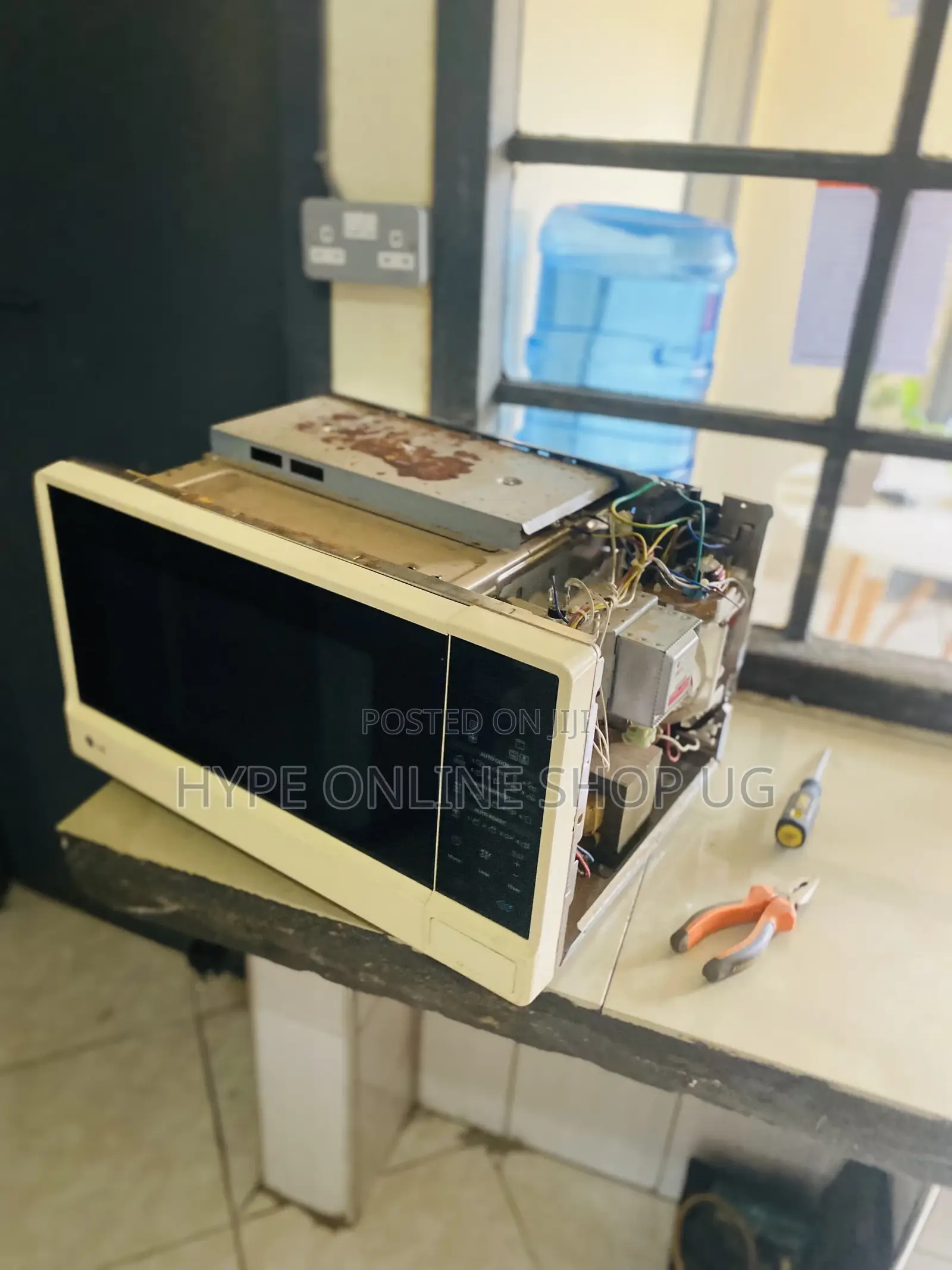 Serious Microwave Technician