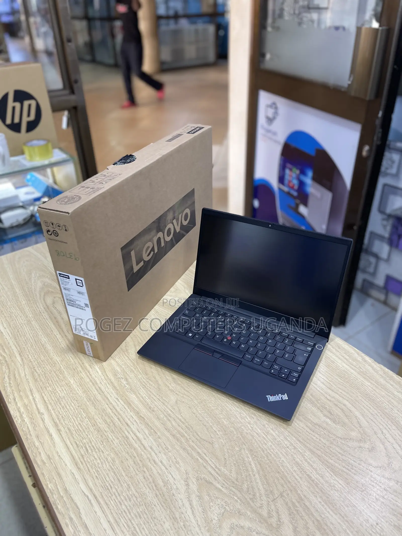 New Laptop Lenovo ThinkPad E14 G5 16GB Intel Core I7 SSD 512GB