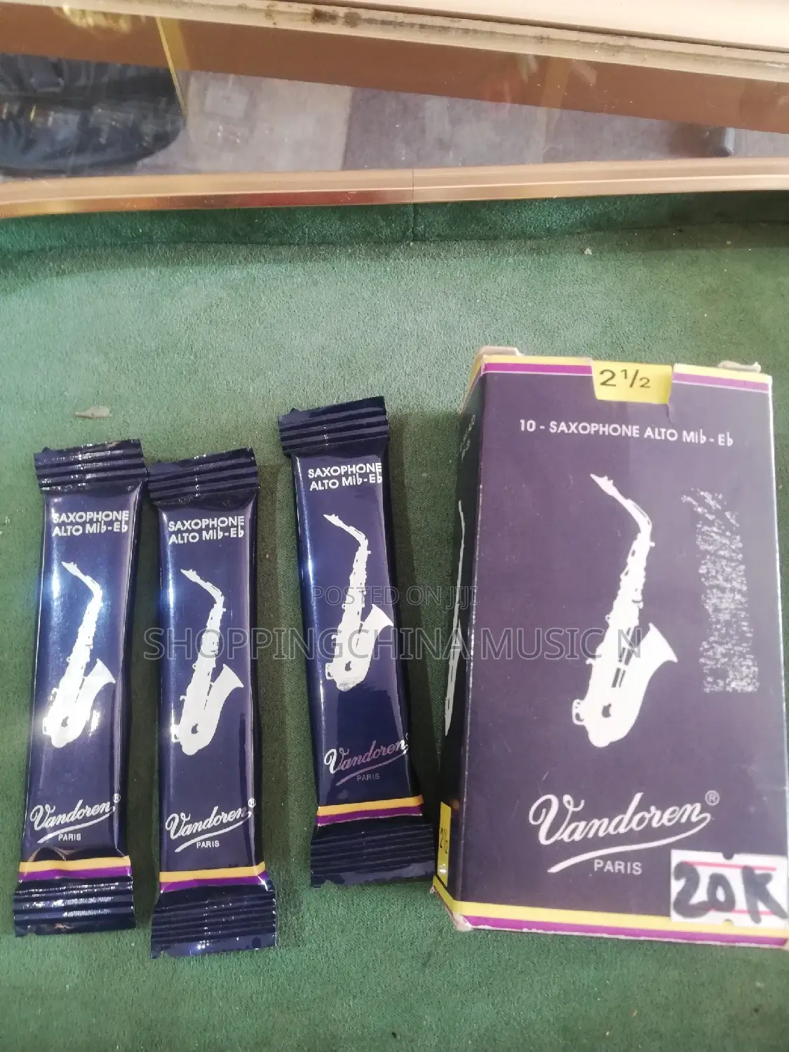 Vandorine Saxophone Reeds