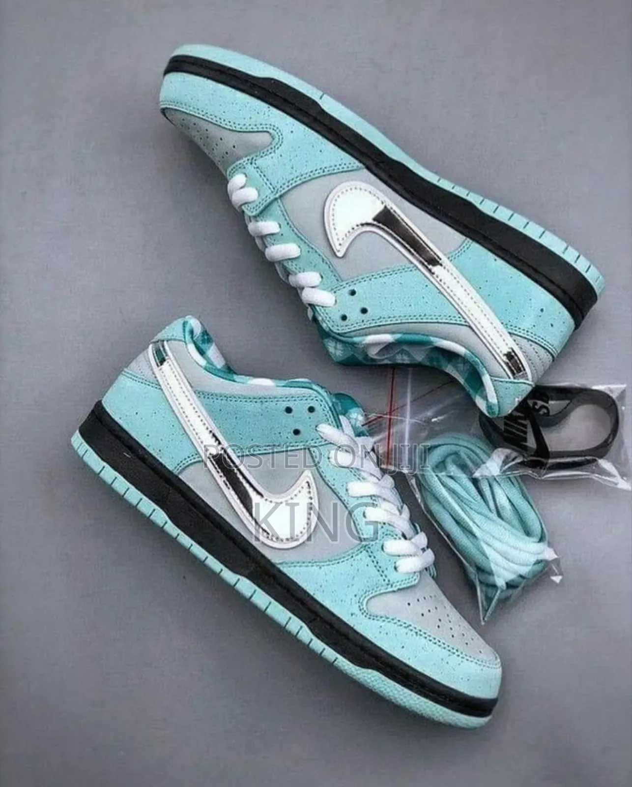 Dunk Low Diamond Lobster Sneakers