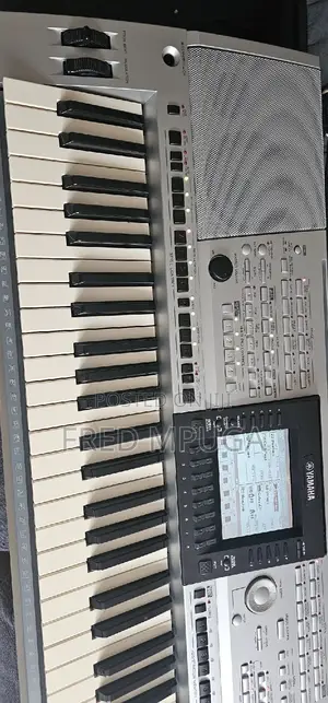 Yamaha Keyboard PSR 3000