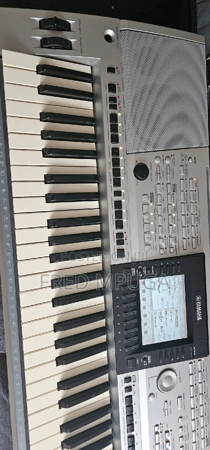 Yamaha Keyboard PSR 3000