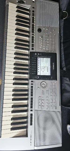Yamaha Keyboard PSR 3000