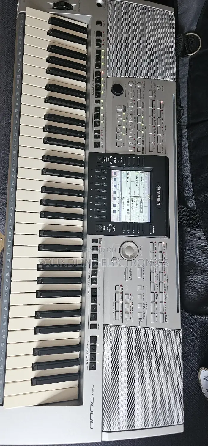 Yamaha Keyboard PSR 3000