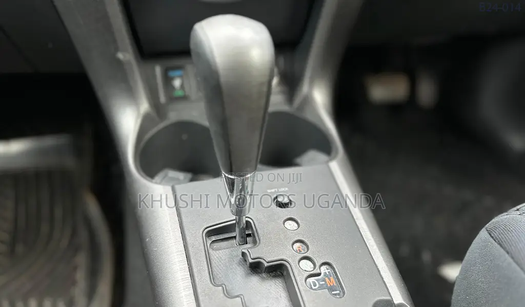 Toyota Vanguard 2009 Silver