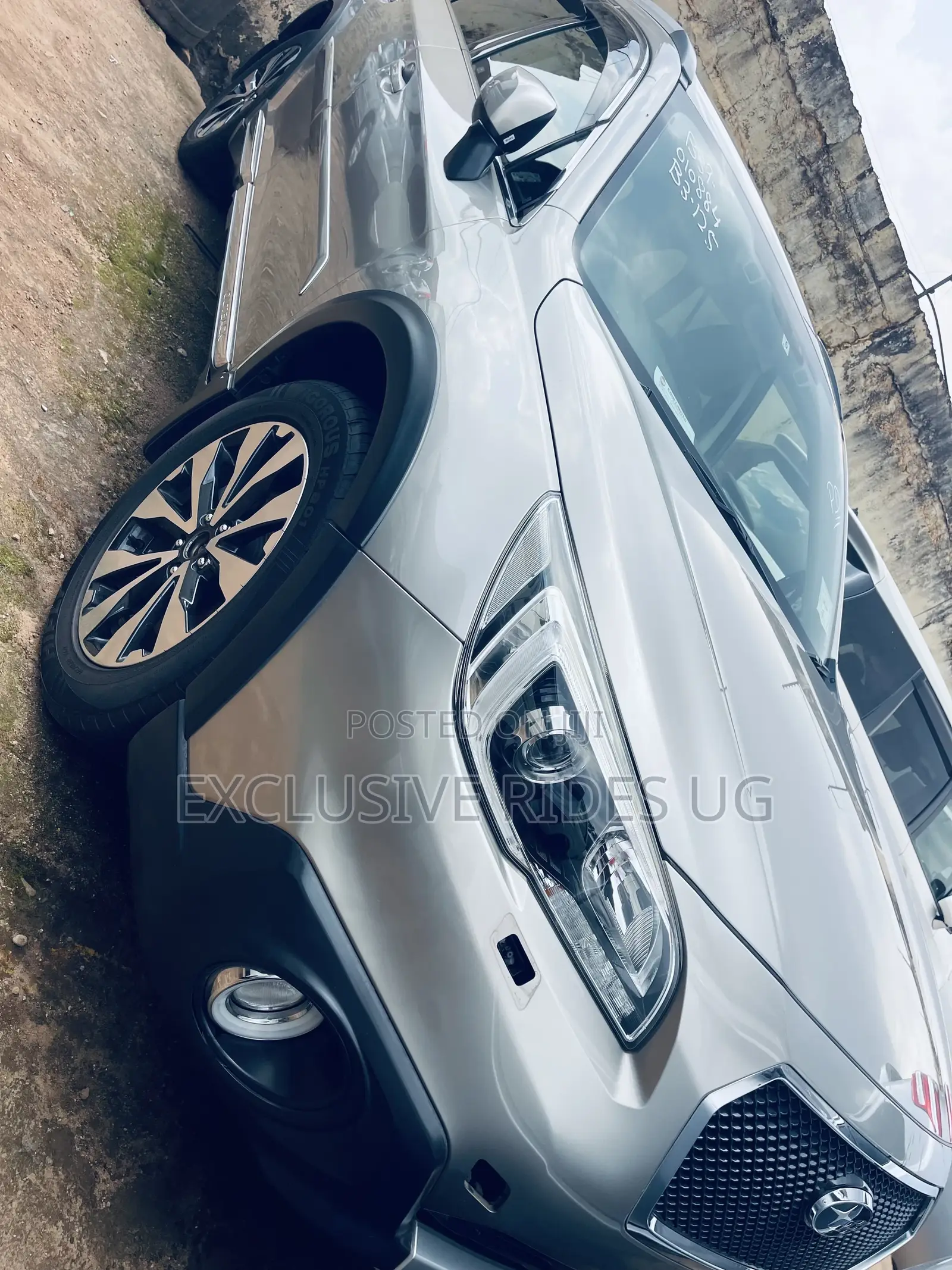 Subaru Outback 2018 Gold