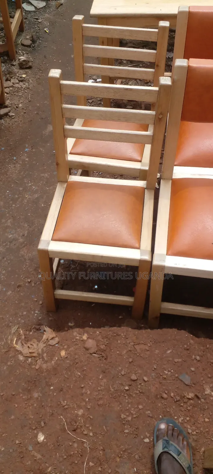 Ooffice Chair Available