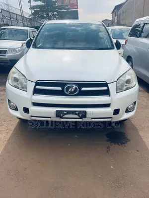 Toyota RAV4 2.5 Limited 4x4 2012 White