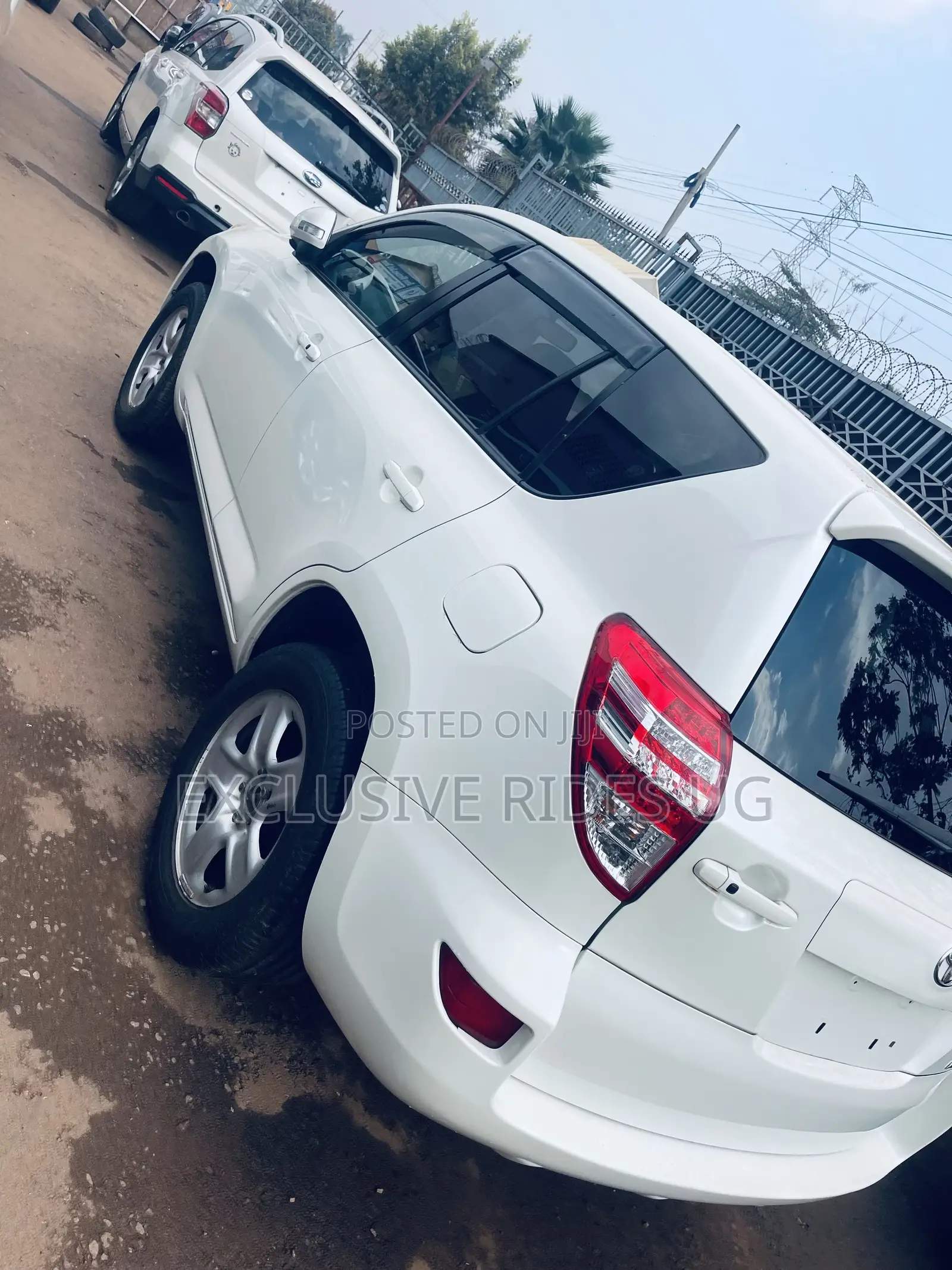 Toyota RAV4 2.5 Limited 4x4 2012 White