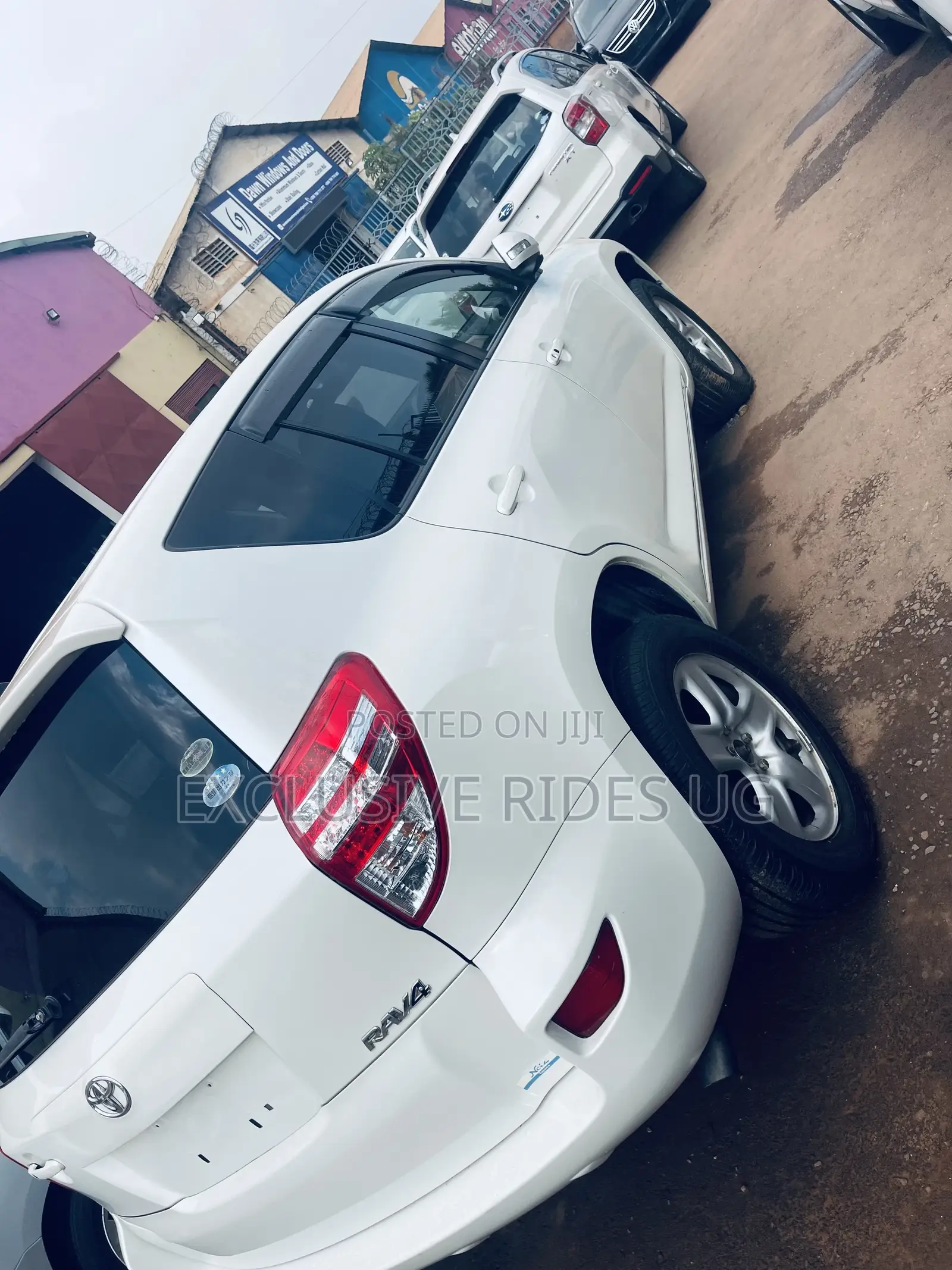 Toyota RAV4 2.5 Limited 4x4 2012 White