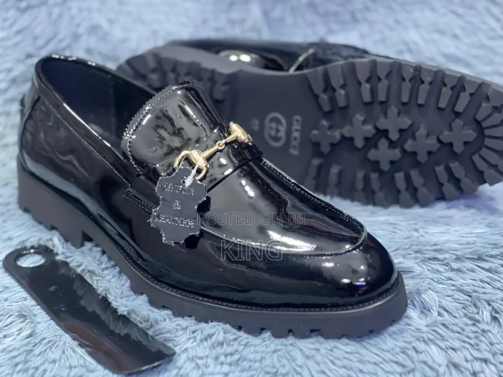 Gucci Black Oxford Shoes. New