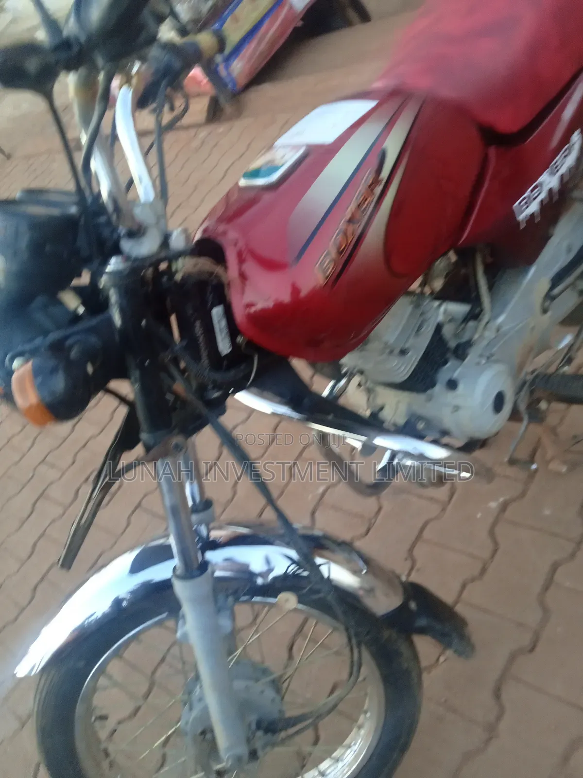 Bajaj Boxer 2023 Red