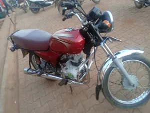 Bajaj Boxer 2023 Red