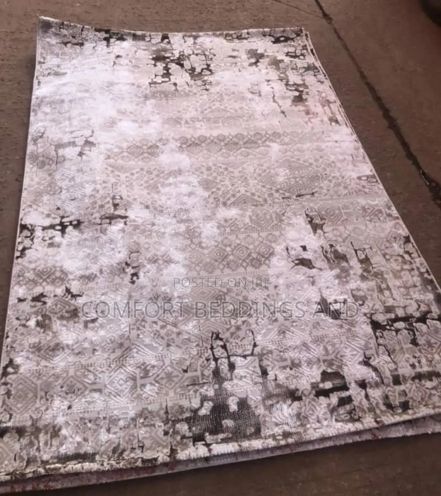 Centre Carpet
