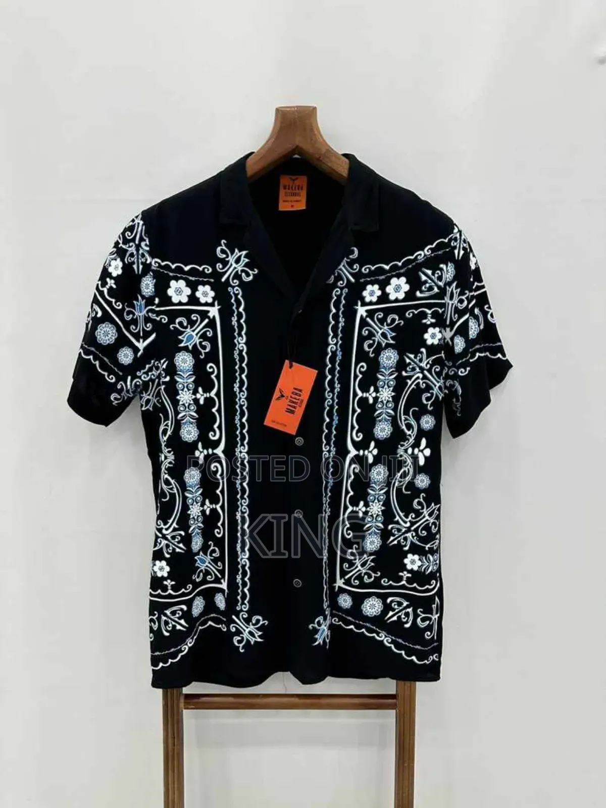 Relaxed Fit Shirt With All Over Print