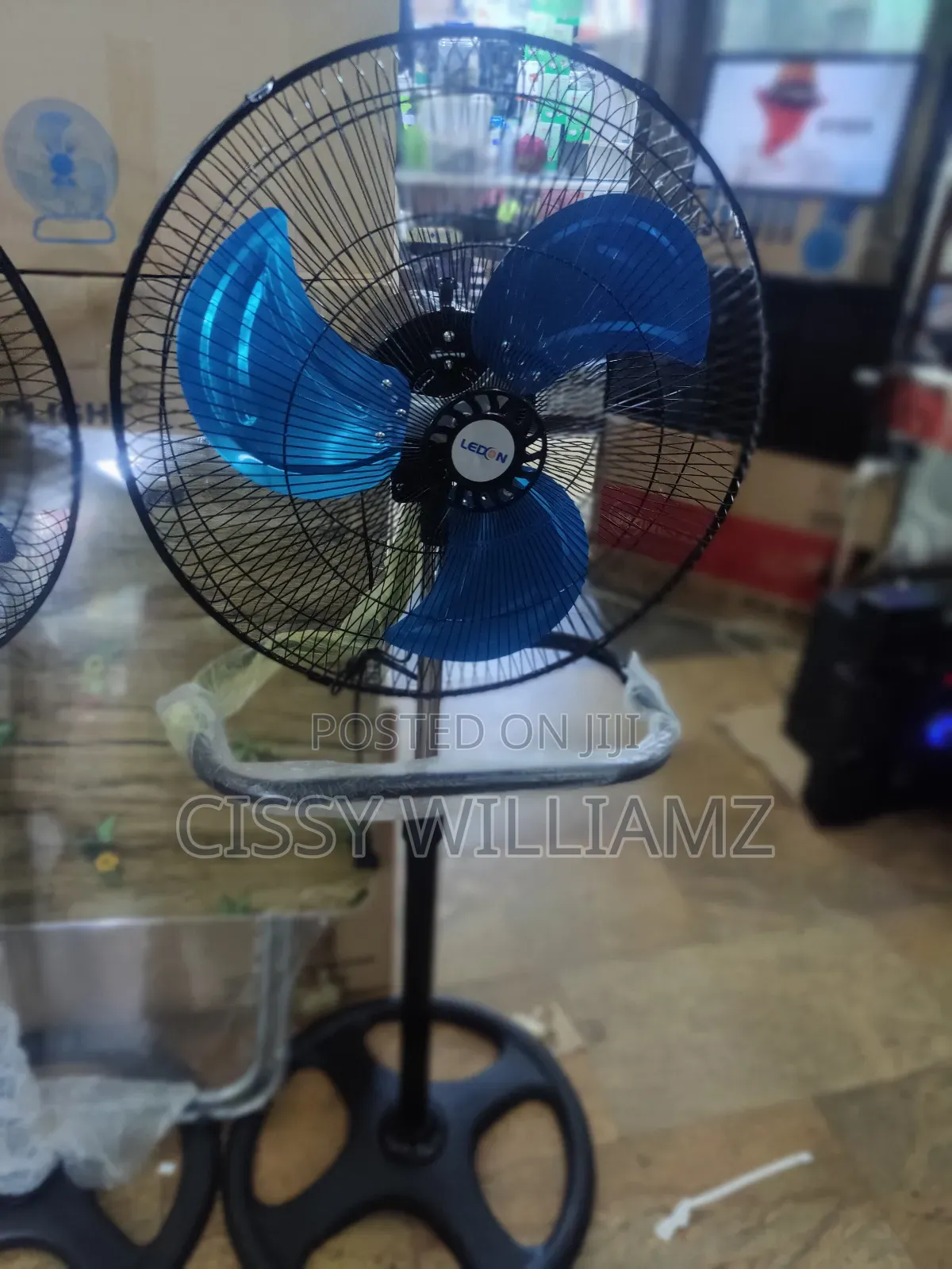 Ledon 18" Stand/Table Fan/Adjustable Electric Stand Fan