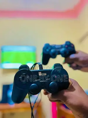 UCOM PC Double Controller Game Pads Double Shock Vibration