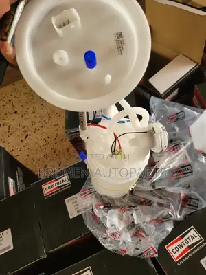 Fuel Pump BMW X3 F25 With Regulator