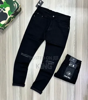 Photo - Studd Black Knee Cut Jeans