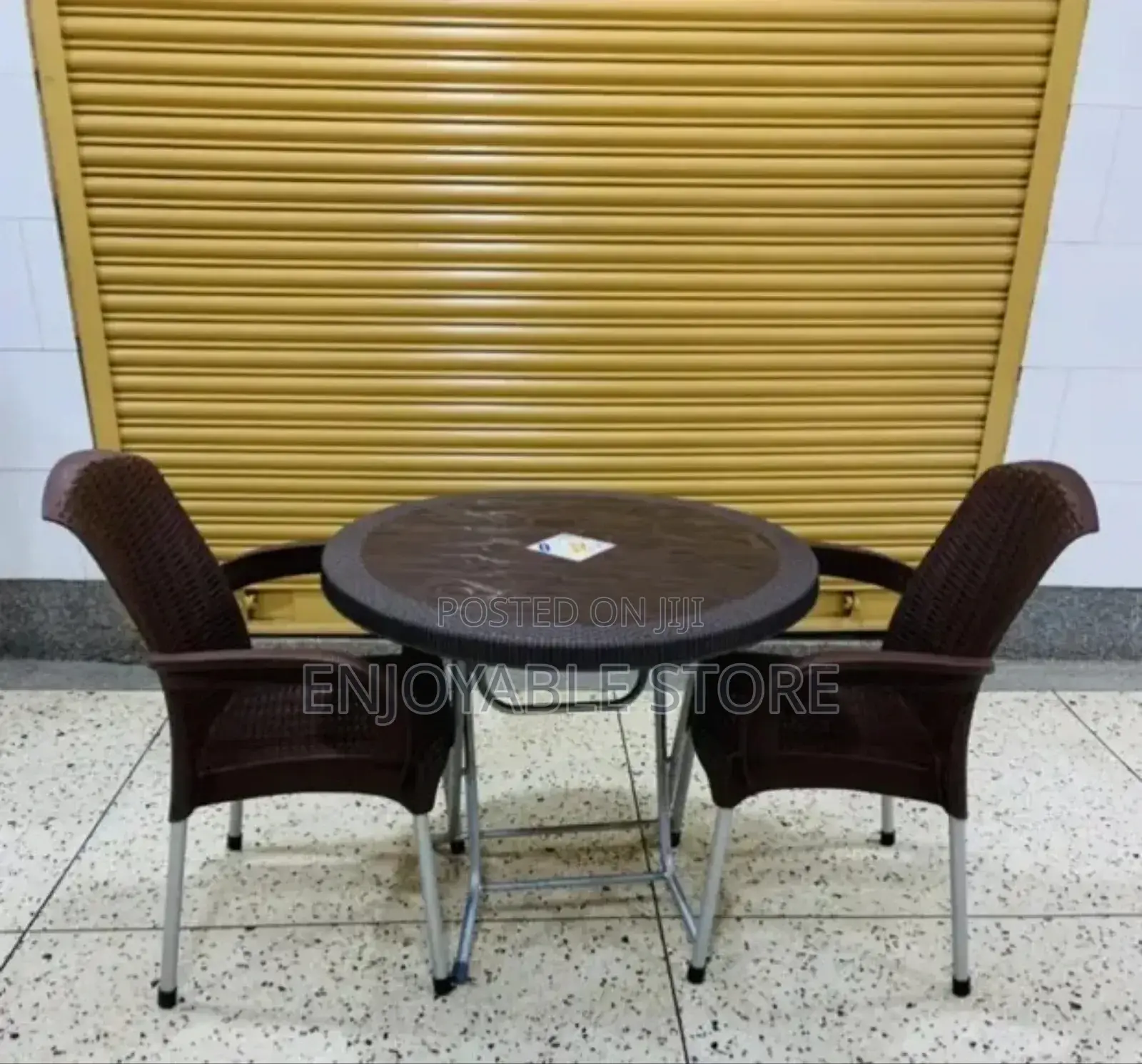 2 Chairs and Table