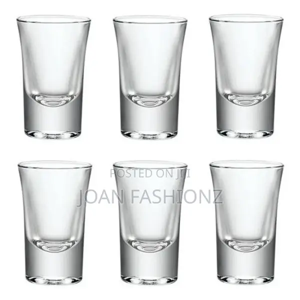6 Pieces of Heavy Base Short Glasses -Colourless