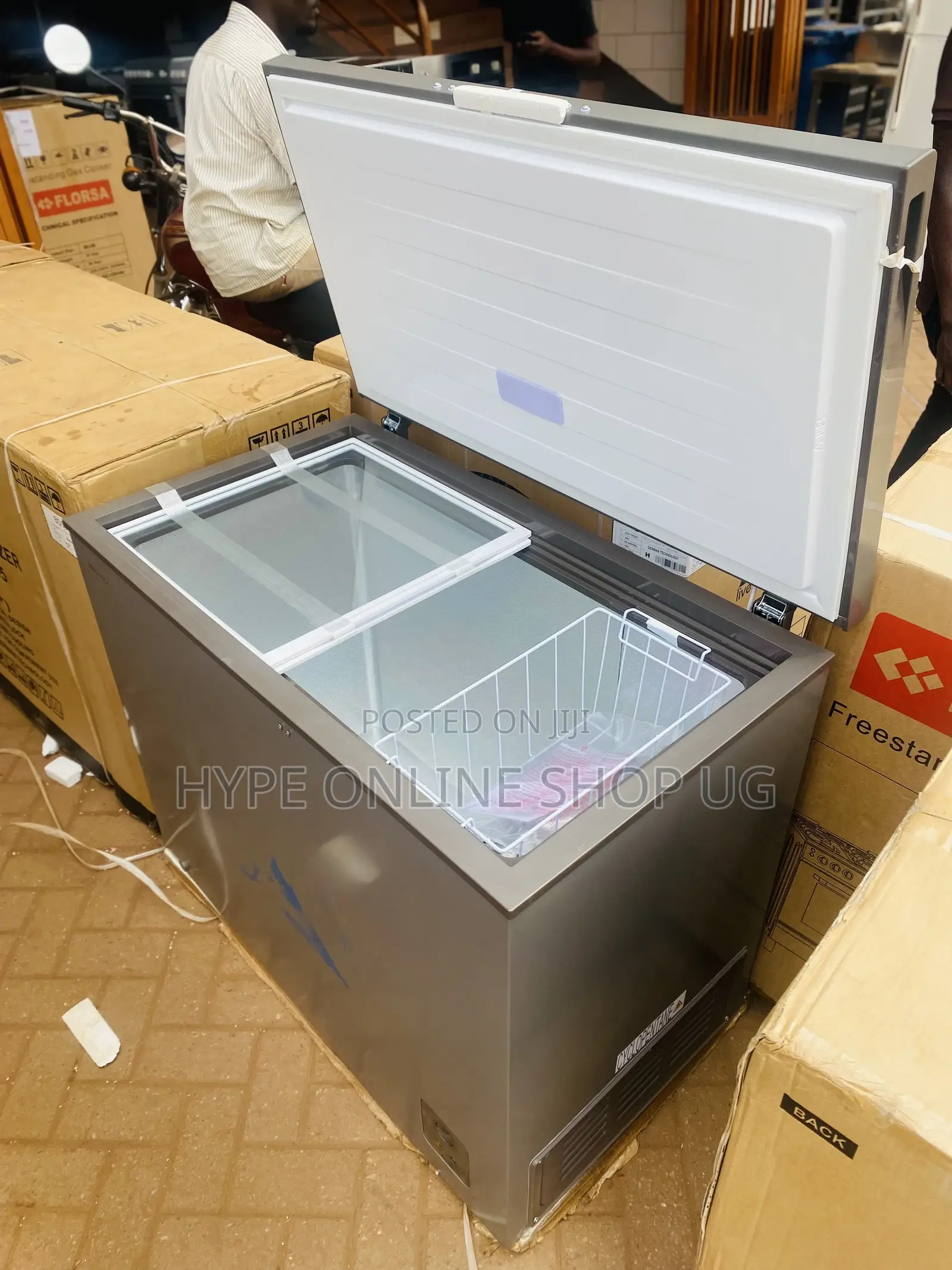 Hisense 330L Deep Freezer