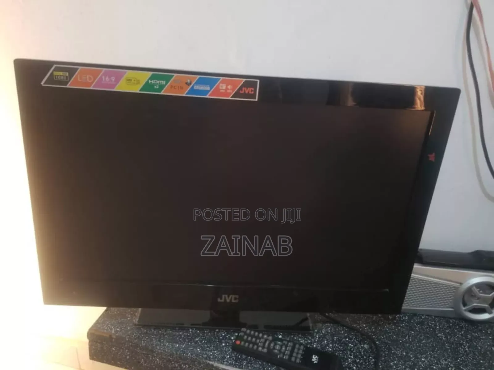 32 Inches JVC Tv