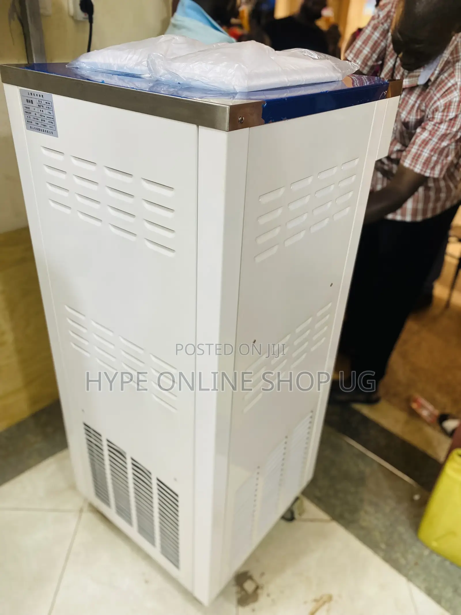 White Original Brandnew Icecream Machine