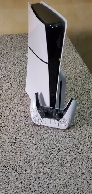 Uk Used Used Ps5 Slim With One Controller and One Game