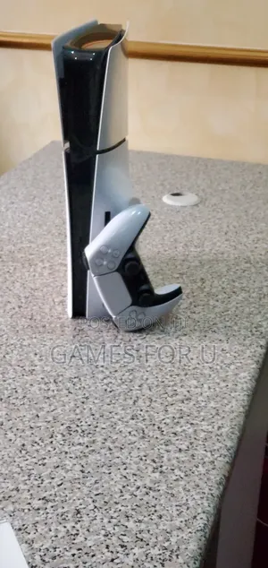Uk Used Ps5 Slim With One Pad and Fc24 at a Good Deal