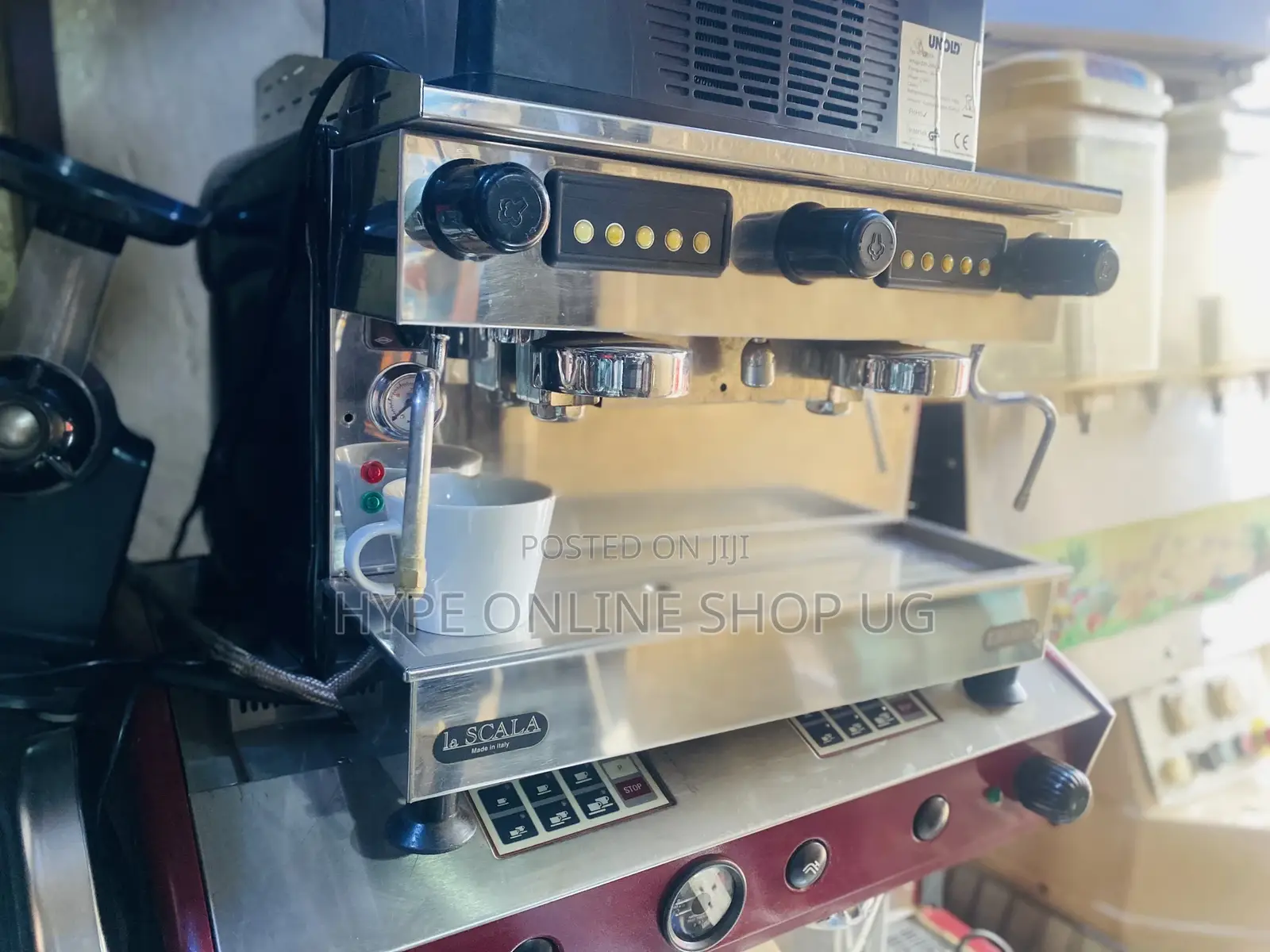 Coffee Machine and Cappuccino