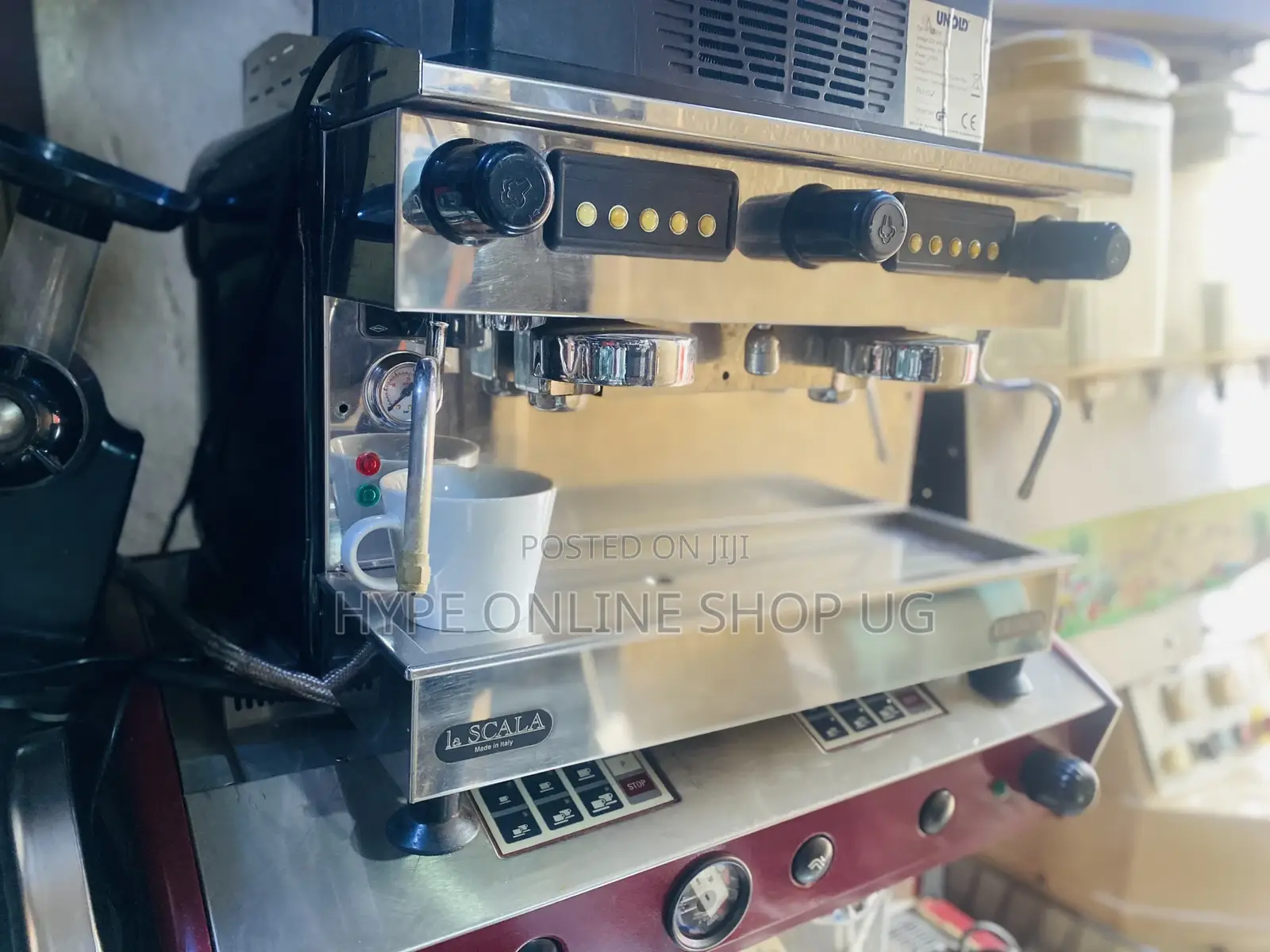 Coffee Machine and Cappuccino