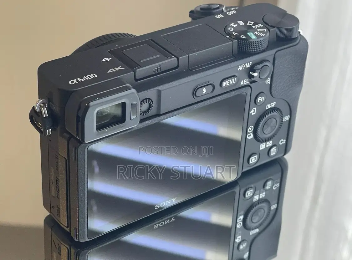 Sony A6400 Mirrorless Camera WTH 16-50mm Lens 24.2mp