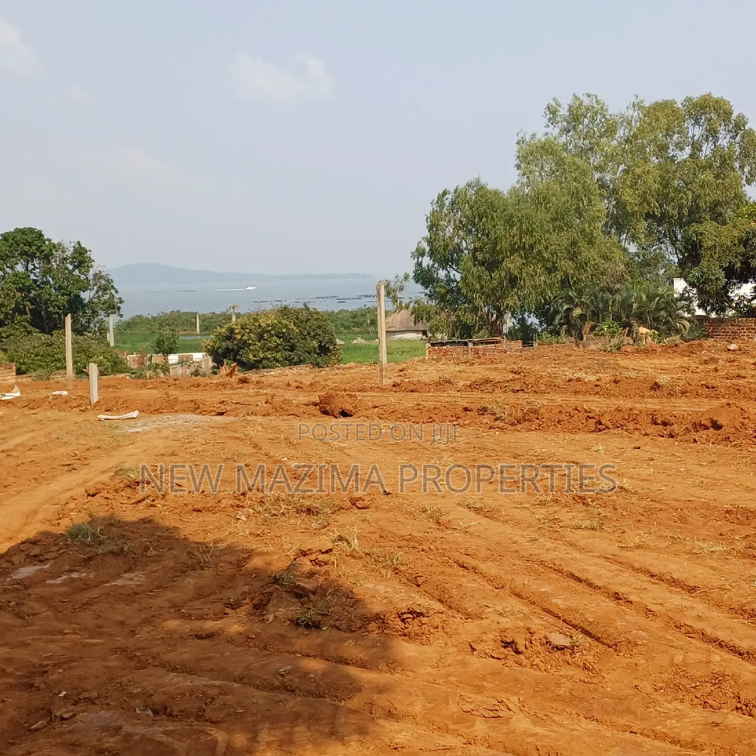 Prime Plot With Clear Lake View on Sale Just After Munyonyo