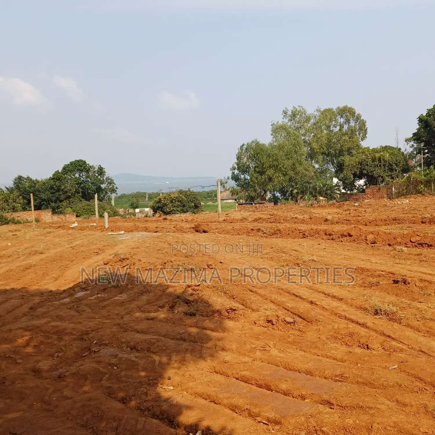 Prime Plot With Clear Lake View on Sale Just After Munyonyo