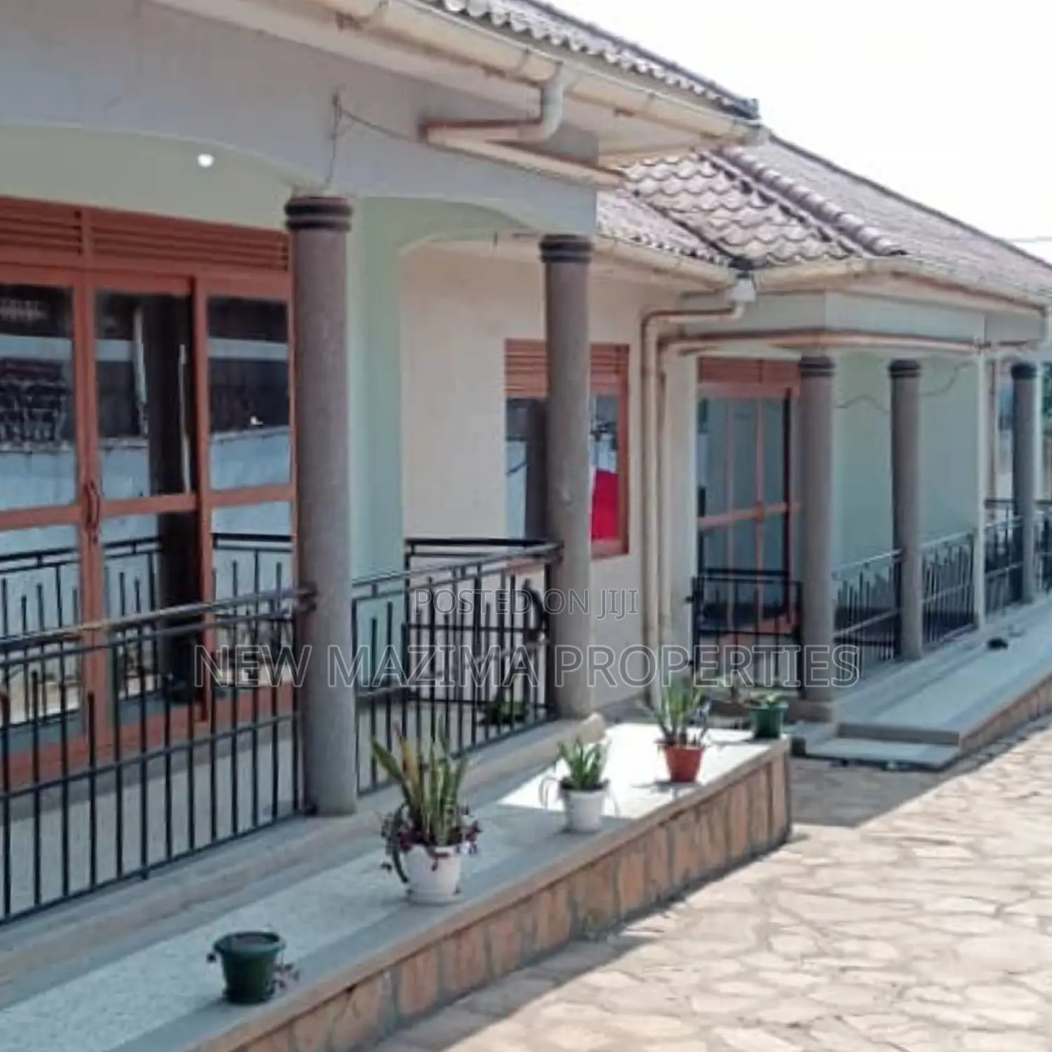 6bdrm House in Bweyogerere Buto, Division A for sale