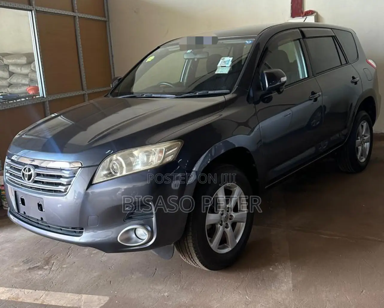 Toyota Vanguard 2010 Gray
