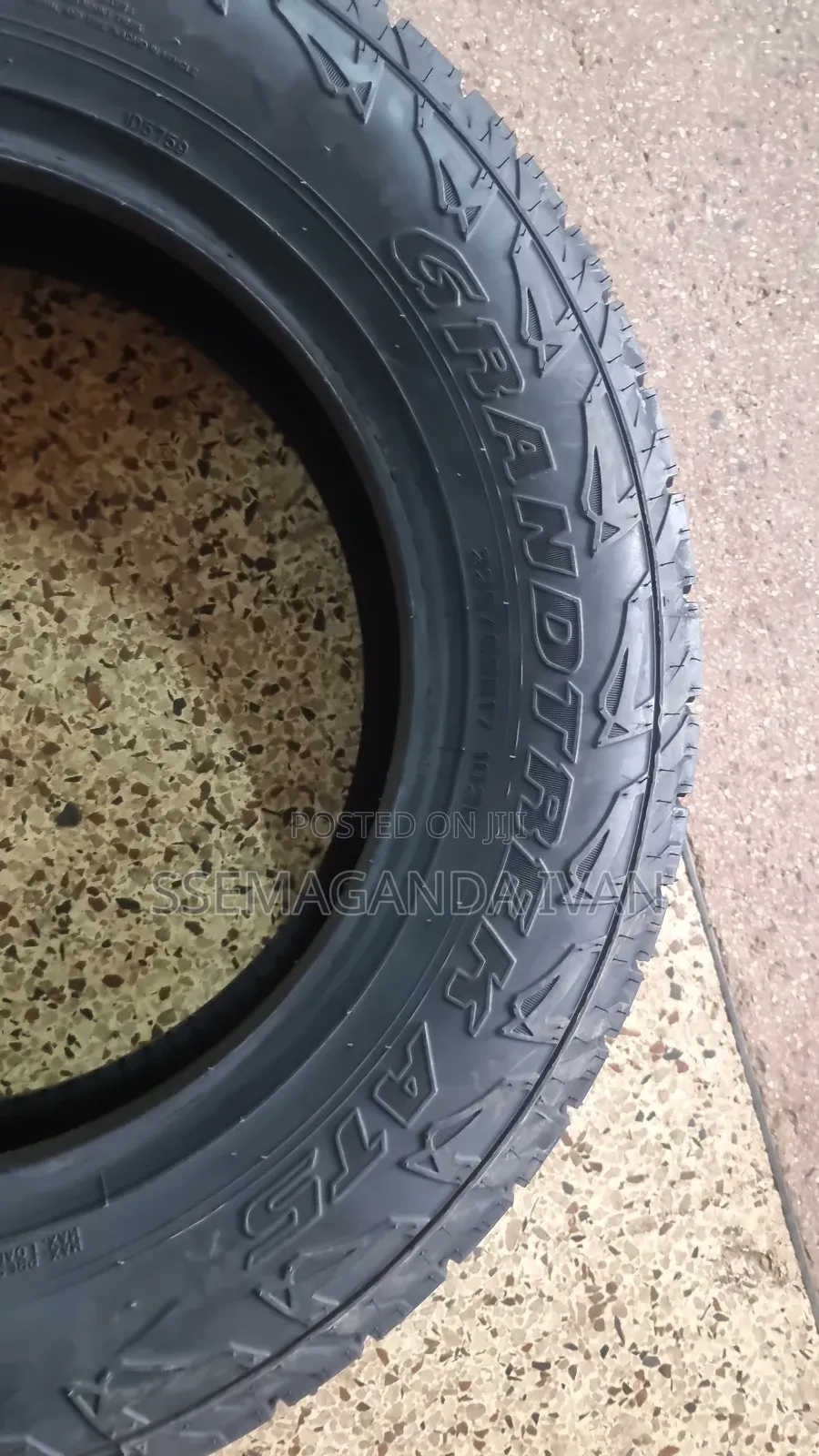 225/65r17 a/T Dunlop Brand New Tyres