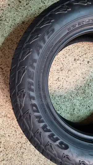 215/70r16 Dunlop a/T