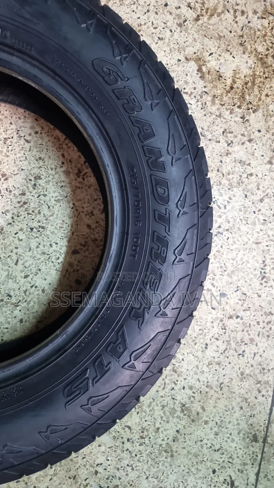 215/70r16 Dunlop a/T