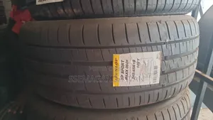 Photo - 245/45r19 Dunlop