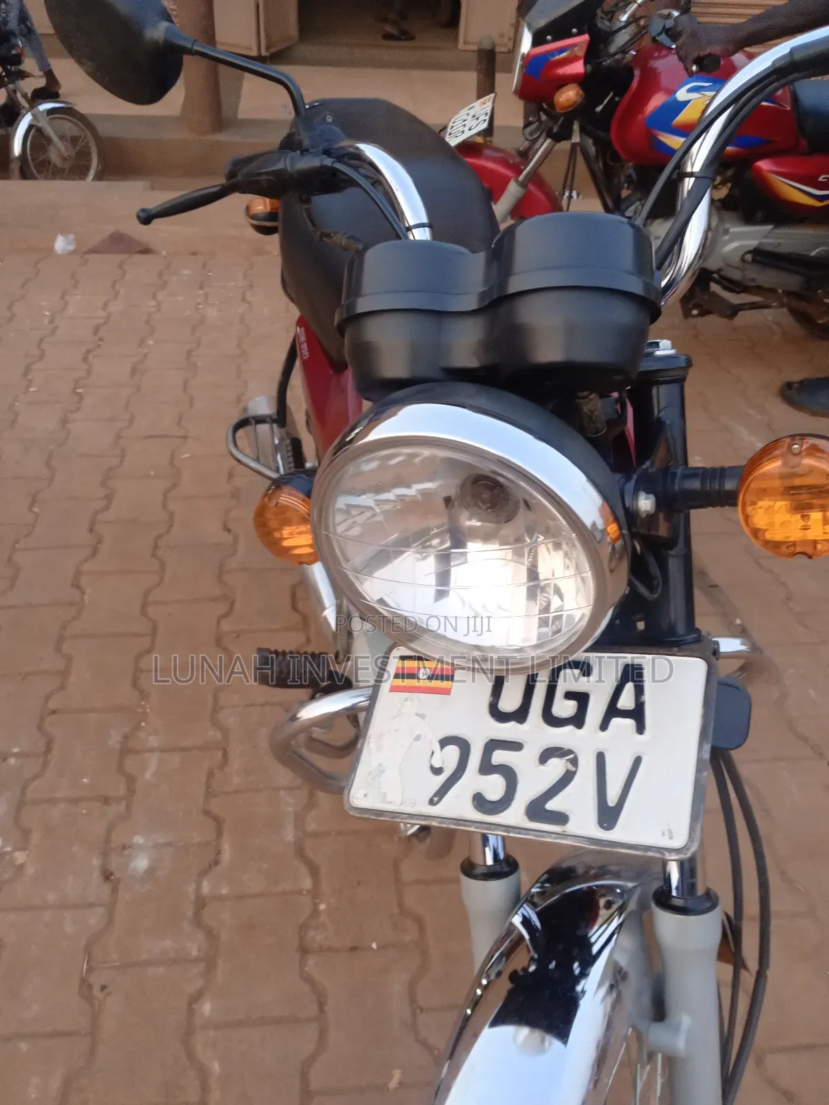 Bajaj Boxer 100 2023 Red