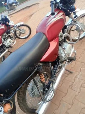 Bajaj Boxer 100 2023 Red
