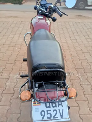 Bajaj Boxer 100 2023 Red